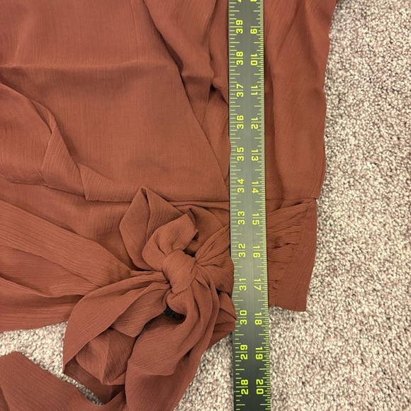 Express Womens Top Size XS V-Neck Faux Wrap Tie Waist Long Sleeves Lined NWT $54 - Picture 11 of 16